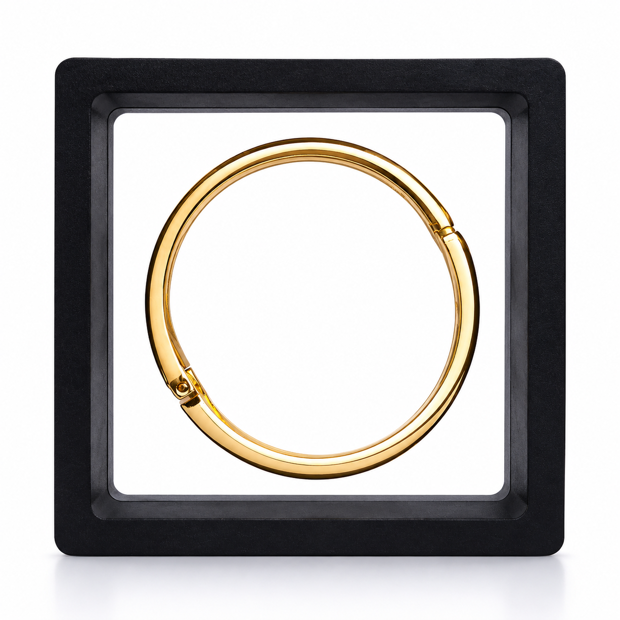 Wavy Gold Bangle – Delicate Curve