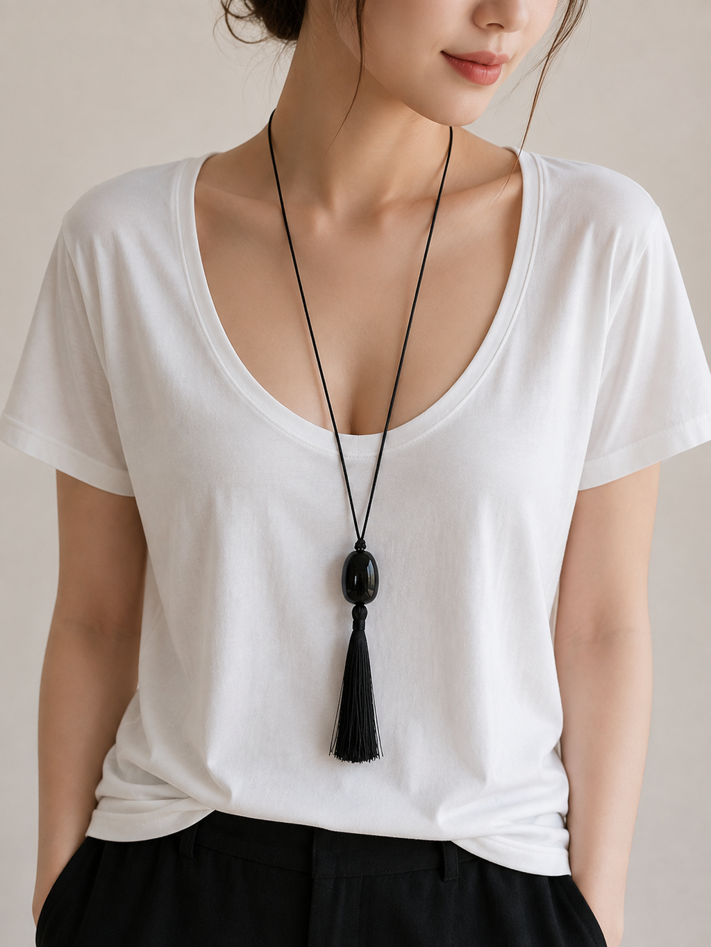Black Tassel Pendant Long Necklace – Minimalist Style